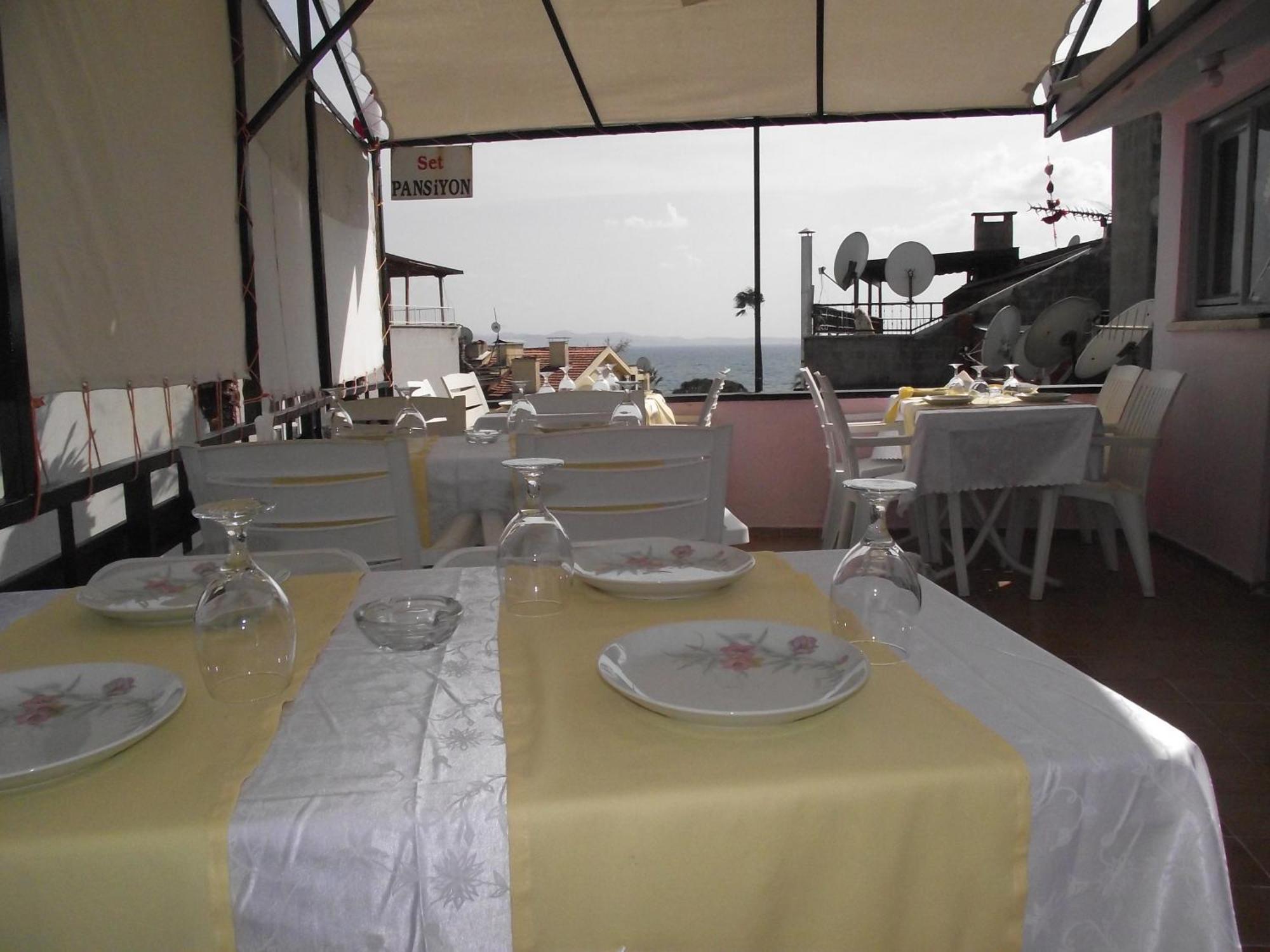 Set Arat Motel & Pansiyon Akçay Exterior foto
